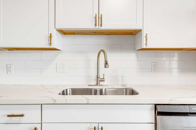 8308 Spring Town, Converse, TX 78109