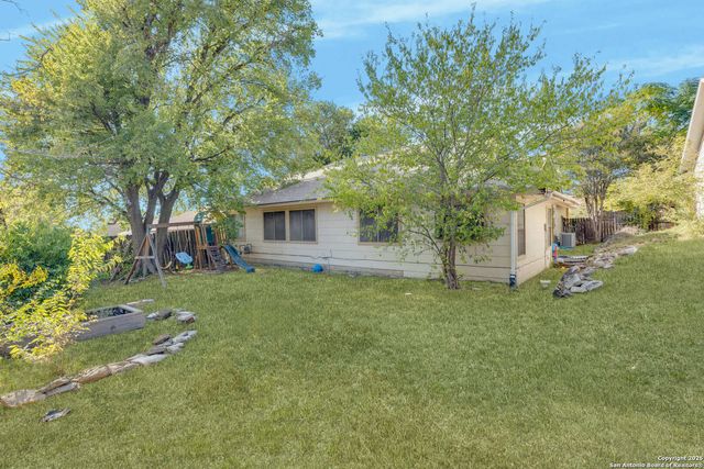 8308 Spring Town, Converse, TX 78109