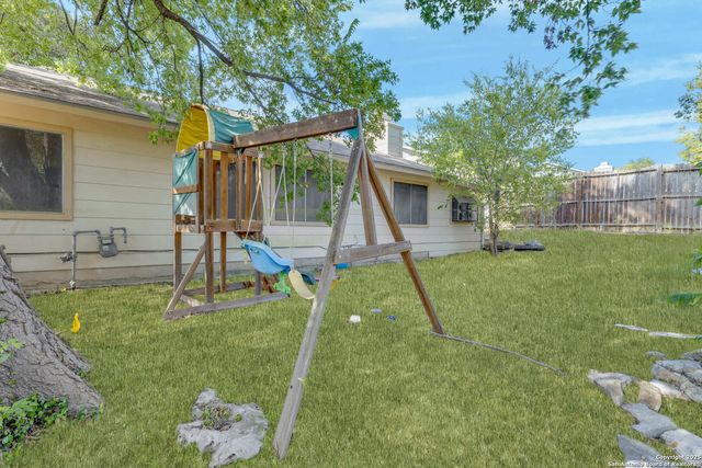 8308 Spring Town, Converse, TX 78109