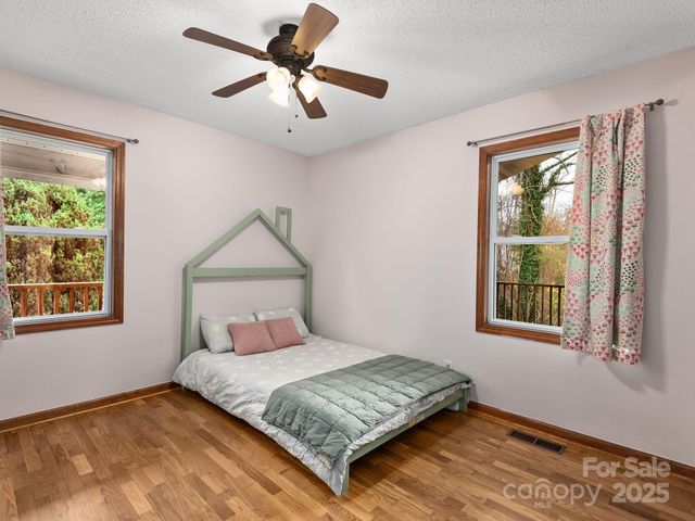 7 Wilson Creek Drive, Asheville, NC 28803