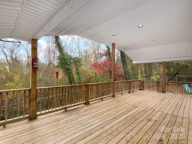 7 Wilson Creek Drive, Asheville, NC 28803