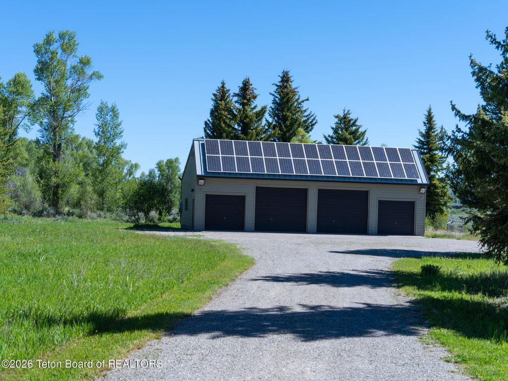 10700 UPPER MEADOW Road, Jackson, WY 83001 photo 5