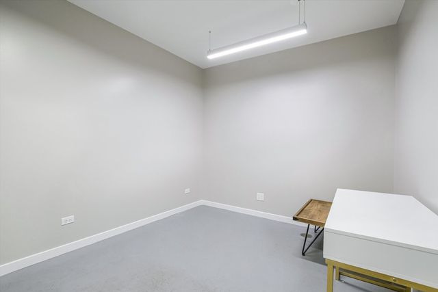 1544 W North Avenue 101, Chicago, IL 60642