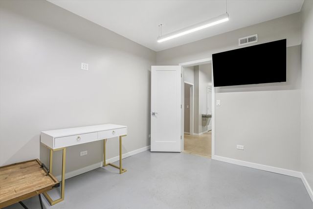 1544 W North Avenue 101, Chicago, IL 60642