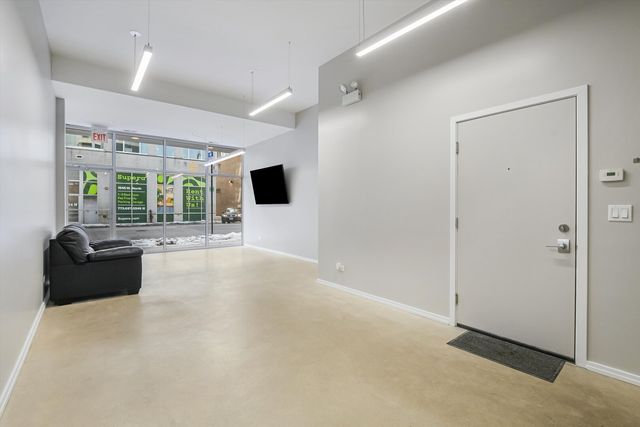 1544 W North Avenue 101, Chicago, IL 60642