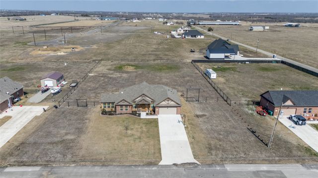 250 Alondrita Street, Celeste, TX 75423