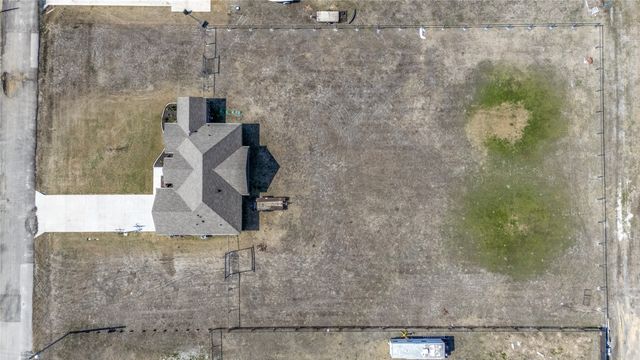 250 Alondrita Street, Celeste, TX 75423