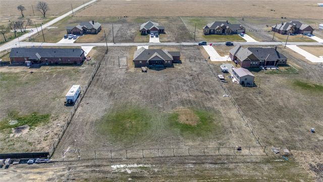 250 Alondrita Street, Celeste, TX 75423