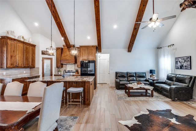 250 Alondrita Street, Celeste, TX 75423