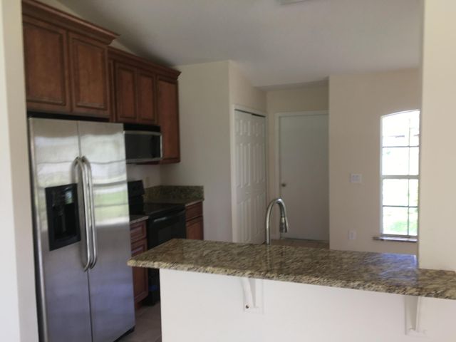 632 SW Granadeer Street, Port St. Lucie, Port St Lucie, FL 34983