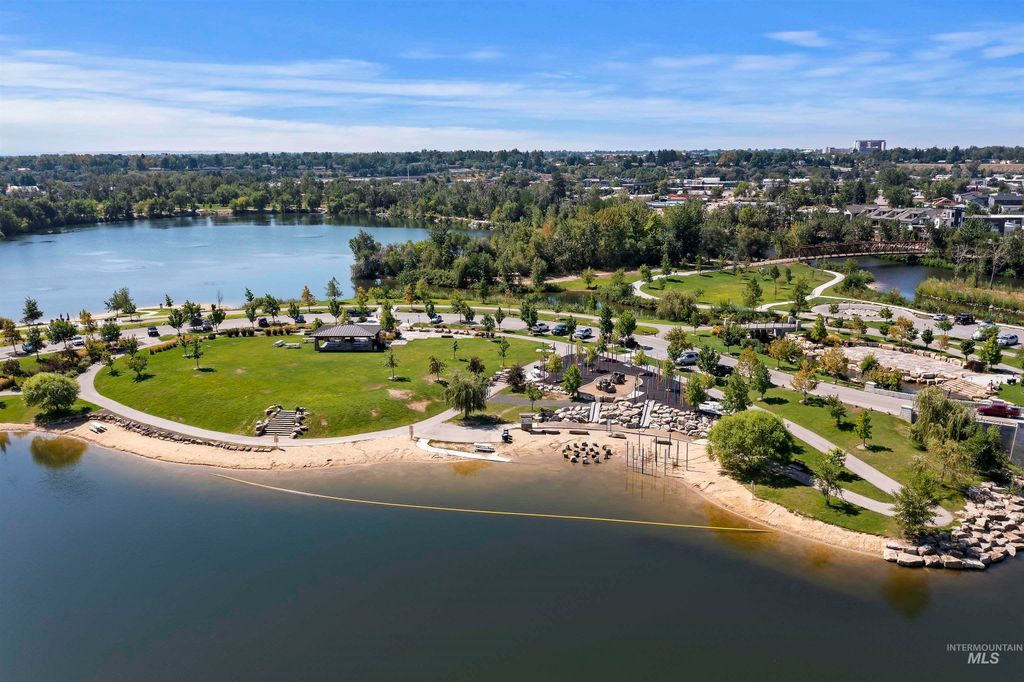 790 Riviera Dr Space 47, Boise, ID 83703