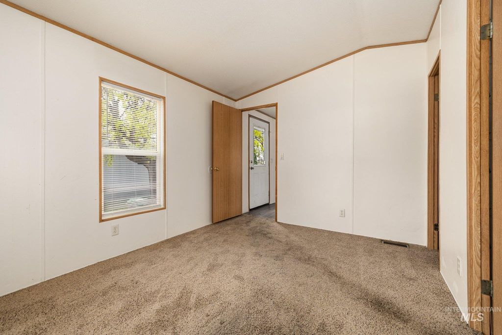 790 Riviera Dr Space 47, Boise, ID 83703 photo 17