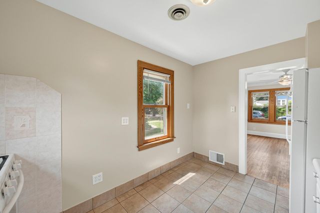 5521 37th Avenue S, Minneapolis, MN 55417