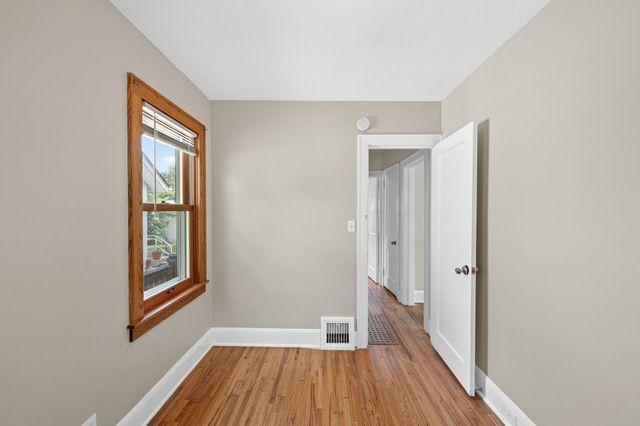 5521 37th Avenue S, Minneapolis, MN 55417