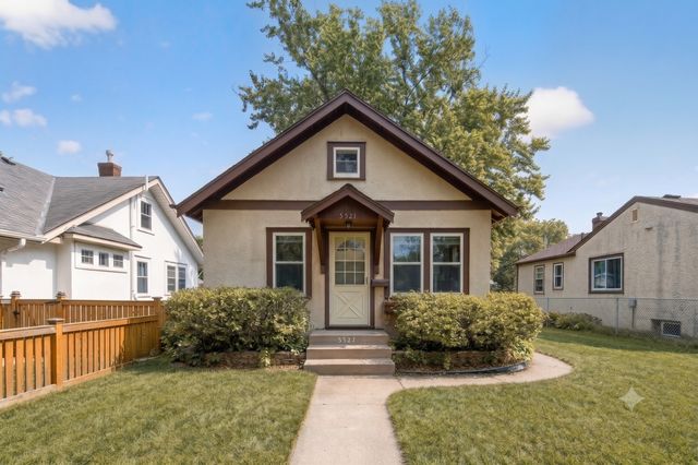 5521 37th Avenue S, Minneapolis, MN 55417