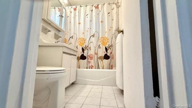 75-08 Bell Boulevard 2J, Bayside, NY 11364