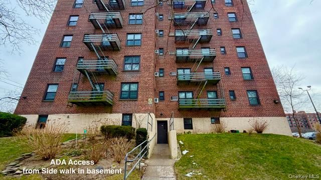75-08 Bell Boulevard 2J, Bayside, NY 11364