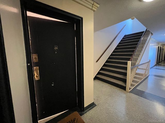 75-08 Bell Boulevard 2J, Bayside, NY 11364