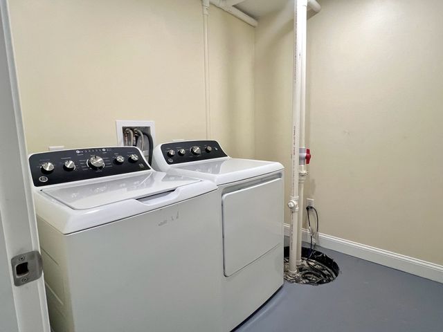 18 Liberty St 1, Wilmington, MA 01887