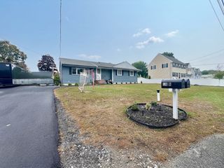 18 Liberty St 1, Wilmington, MA 01887