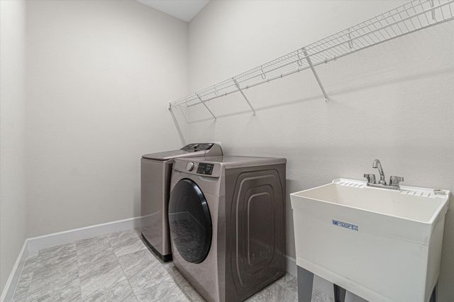 82 N Lakewalk Dr, Palm Coast, FL 32137