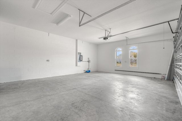 82 N Lakewalk Dr, Palm Coast, FL 32137