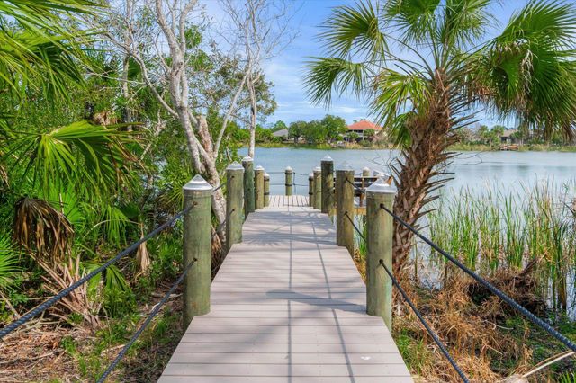 82 N Lakewalk Dr, Palm Coast, FL 32137