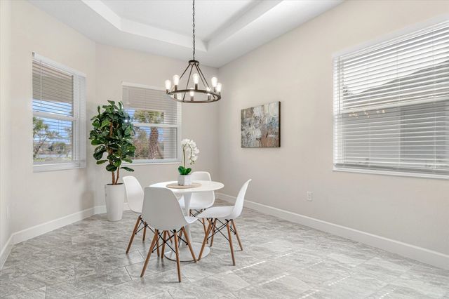 82 N Lakewalk Dr, Palm Coast, FL 32137