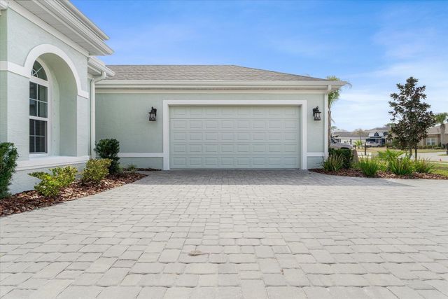 82 N Lakewalk Dr, Palm Coast, FL 32137