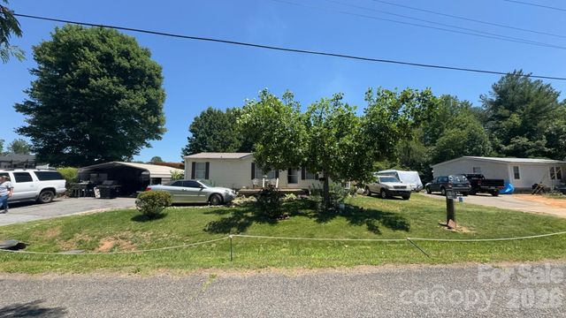 1694 Roy Caldwell Street, Morganton, NC 28655