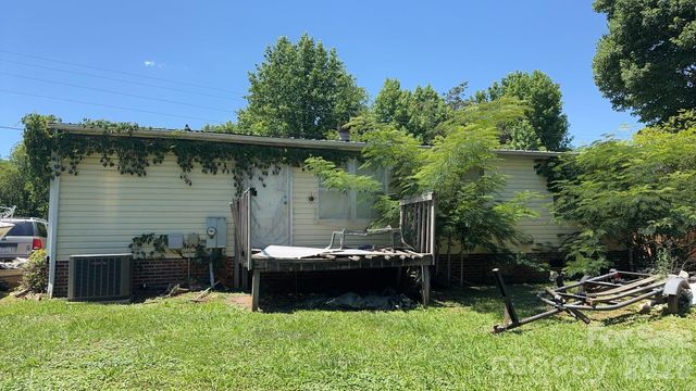 1694 Roy Caldwell Street, Morganton, NC 28655