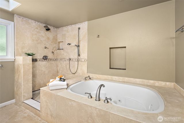 7625 79TH AVENUE SE, Snohomish, WA 98290