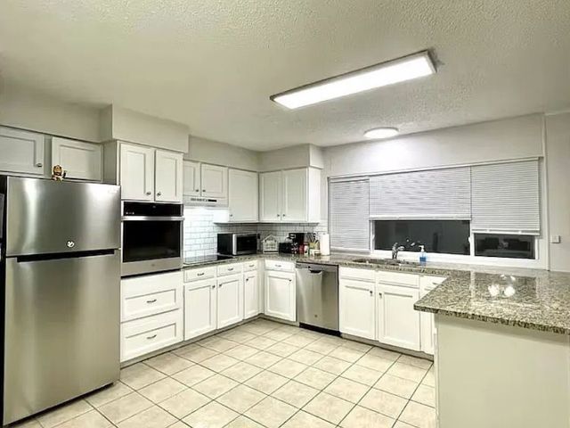7517 Castillo Road, Fort Worth, TX 76112