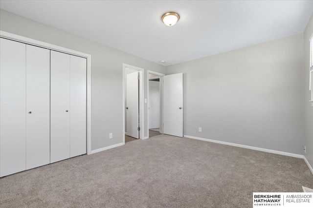 7617 Newport Avenue, Omaha, NE 68122