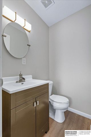 7617 Newport Avenue, Omaha, NE 68122