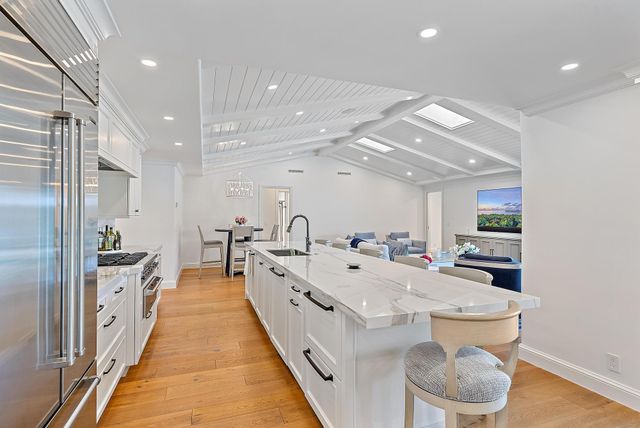 2408 Bay Village Court, Palm Beach Gardens, FL 33410