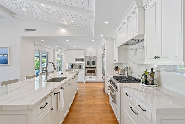 2408 Bay Village Court, Palm Beach Gardens, FL 33410