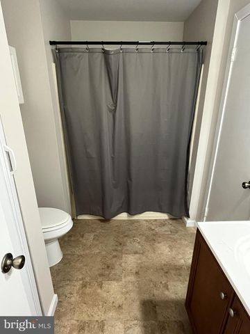 1504 WALDON CT, Sicklerville, NJ 08081