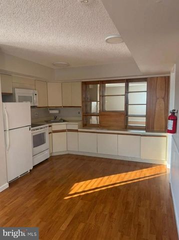 1504 WALDON CT, Sicklerville, NJ 08081