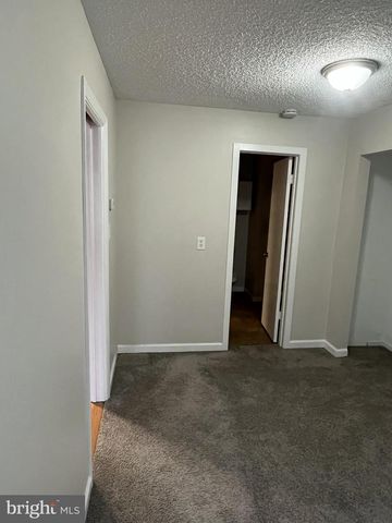 1504 WALDON CT, Sicklerville, NJ 08081