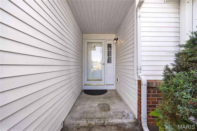899 Du Pre Court, St Peters, MO 63376