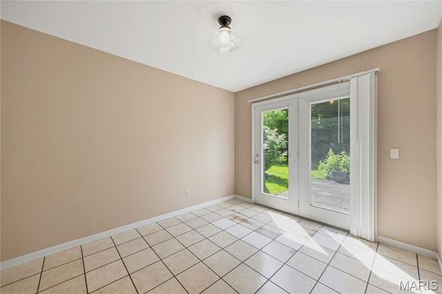 899 Du Pre Court, St Peters, MO 63376