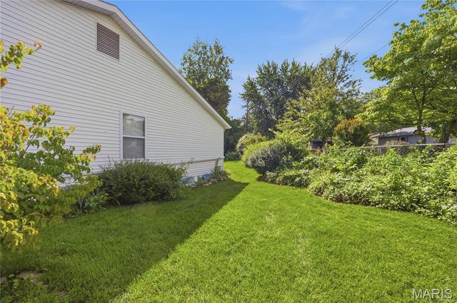 899 Du Pre Court, St Peters, MO 63376