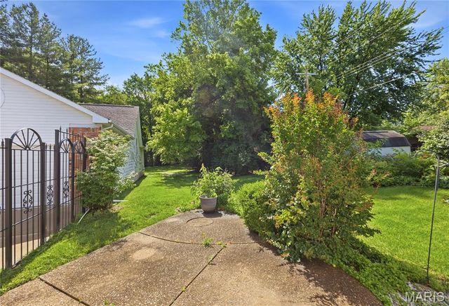 899 Du Pre Court, St Peters, MO 63376