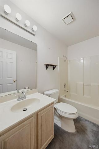 899 Du Pre Court, St Peters, MO 63376