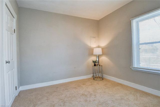 2717 Thomas ST, Chesapeake, VA 23323