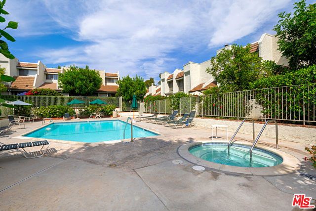 11824 Moorpark Street F, Studio City (los Angeles), CA 91604