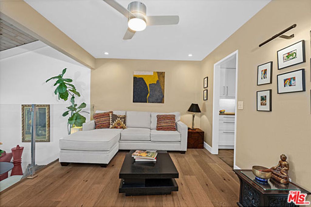 11824 Moorpark Street F, Studio City (los Angeles), CA 91604