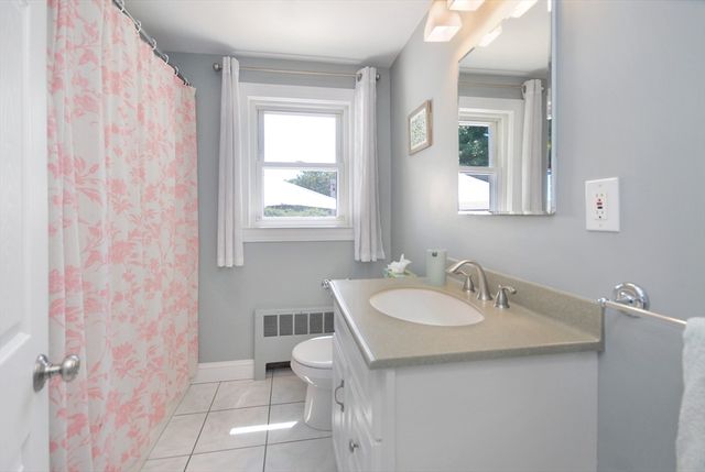 805 Old Connecticut Path, Framingham, MA 01701