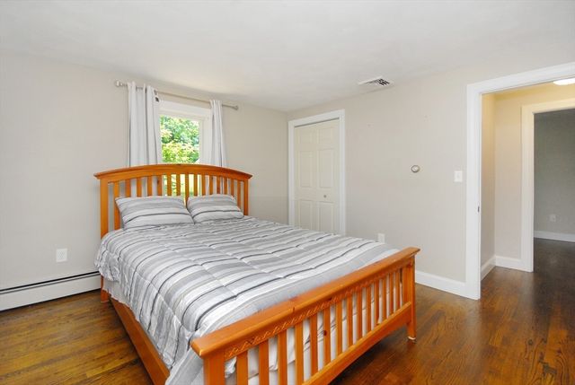 805 Old Connecticut Path, Framingham, MA 01701